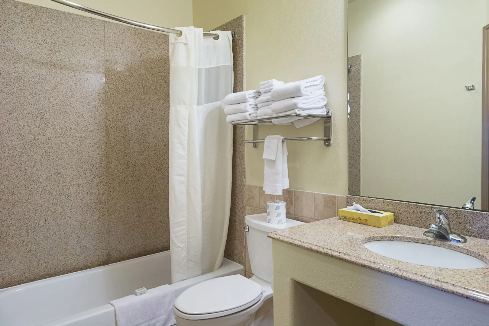 Lone Star Inn & Suites