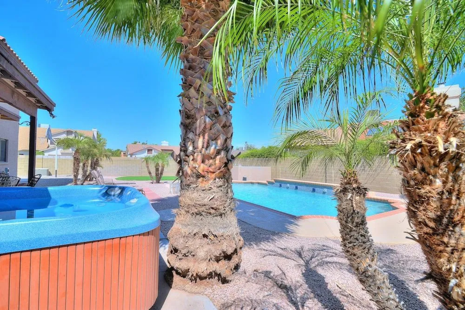 Backyard Playground! Golf Sport Court & Hot Tub!