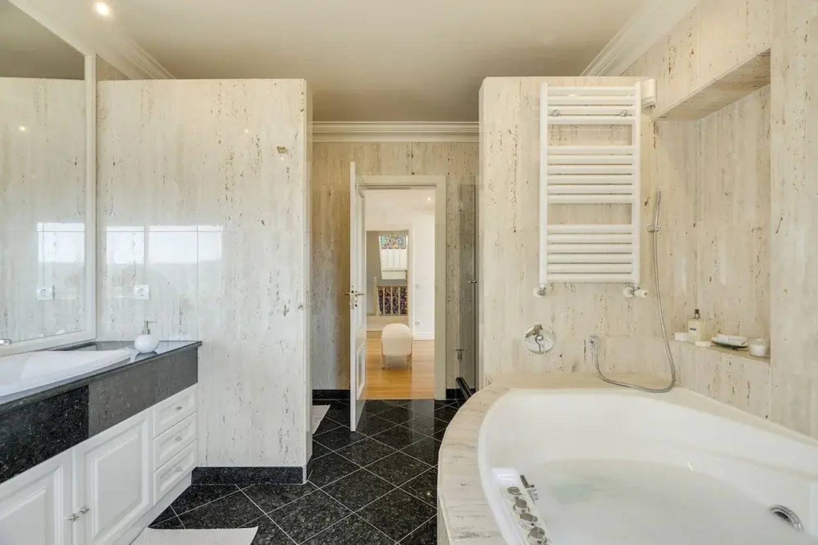 Coastline Arrabida Villa by Cadenzalux