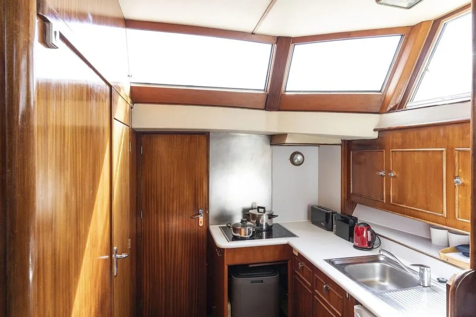 Luxury Boat in Port Forum