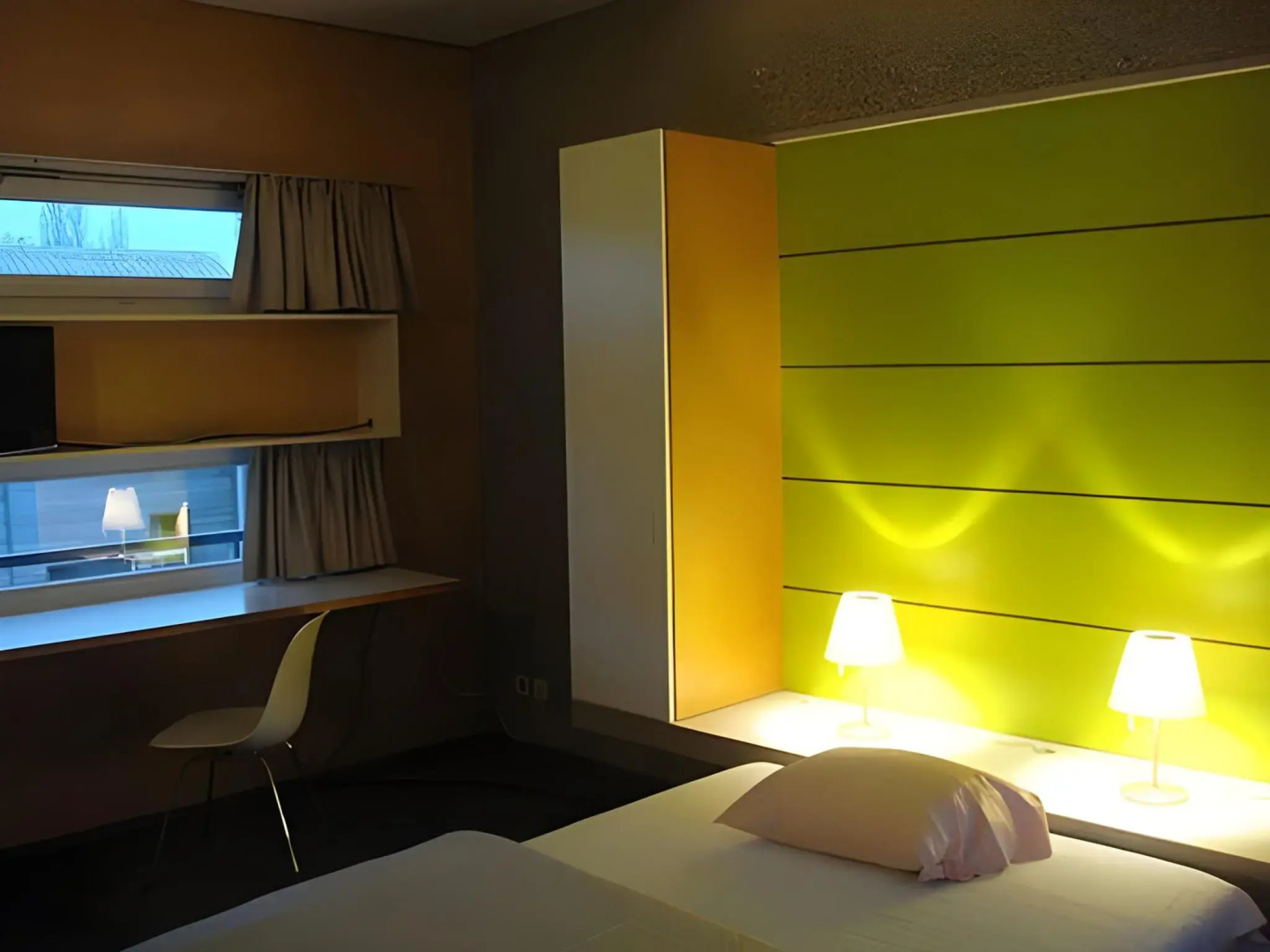 Lausanne Youth Hostel Jeunotel