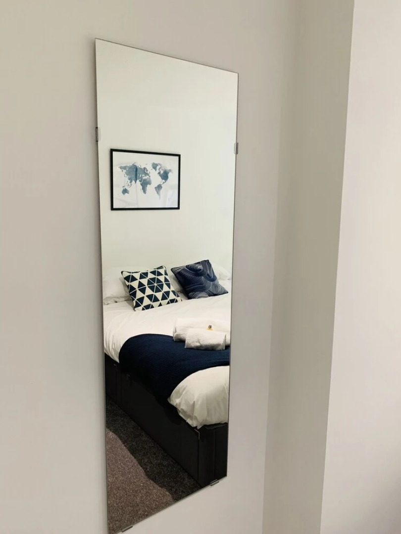 SA Today Farnham with Fibre Wi-Fi & Netflix