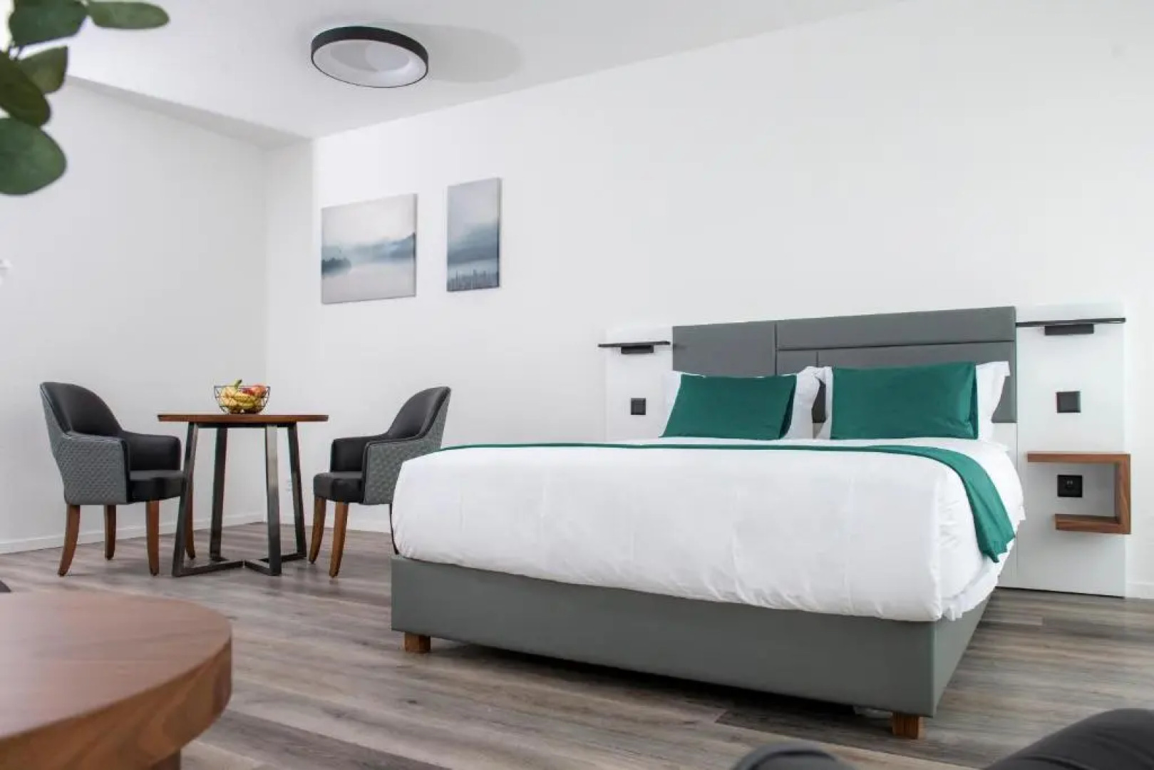 K BUSINESS Apartments & Hotel