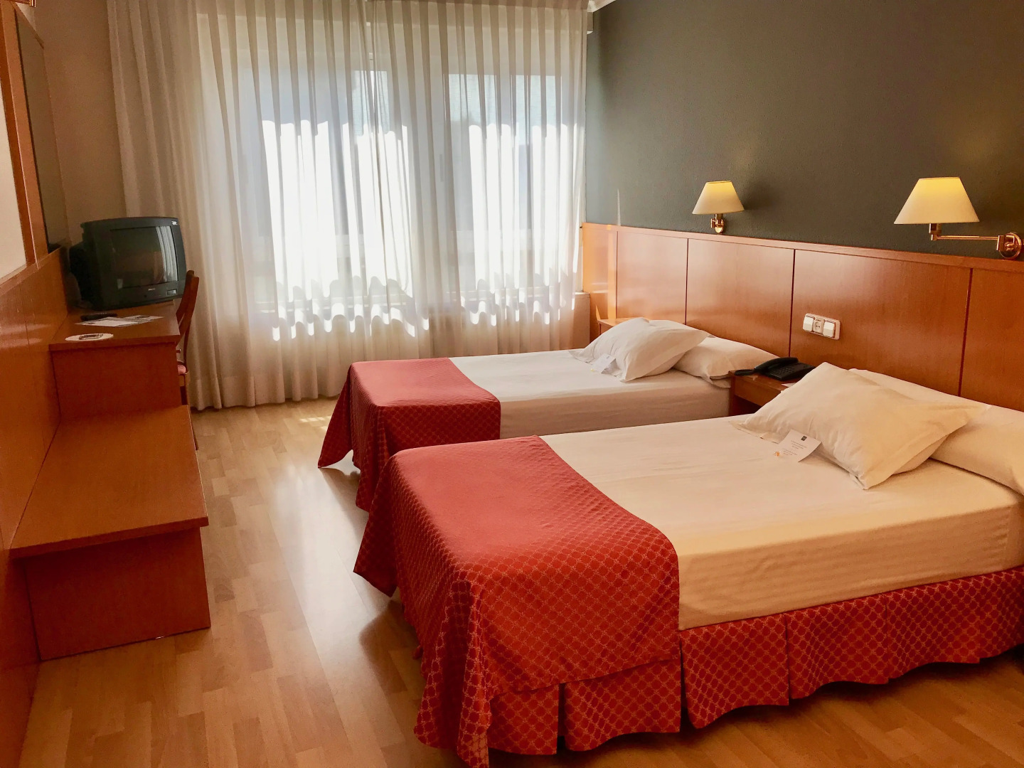 AP Hotel and Parking