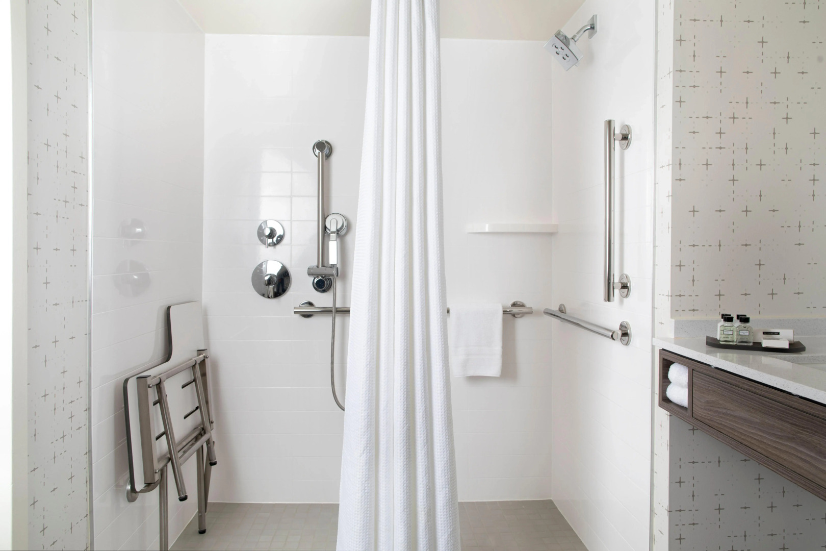 Crowne Plaza Atlanta Perimeter at Ravinia by IHG