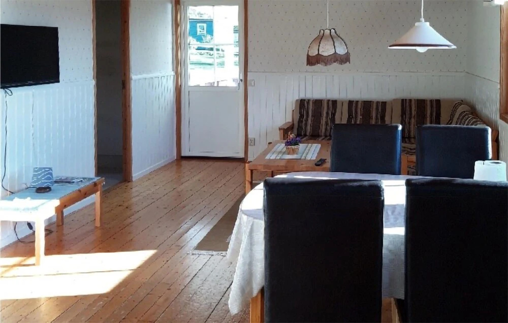 Nice Home in Sjötorp With Wifi and 3 Bedrooms