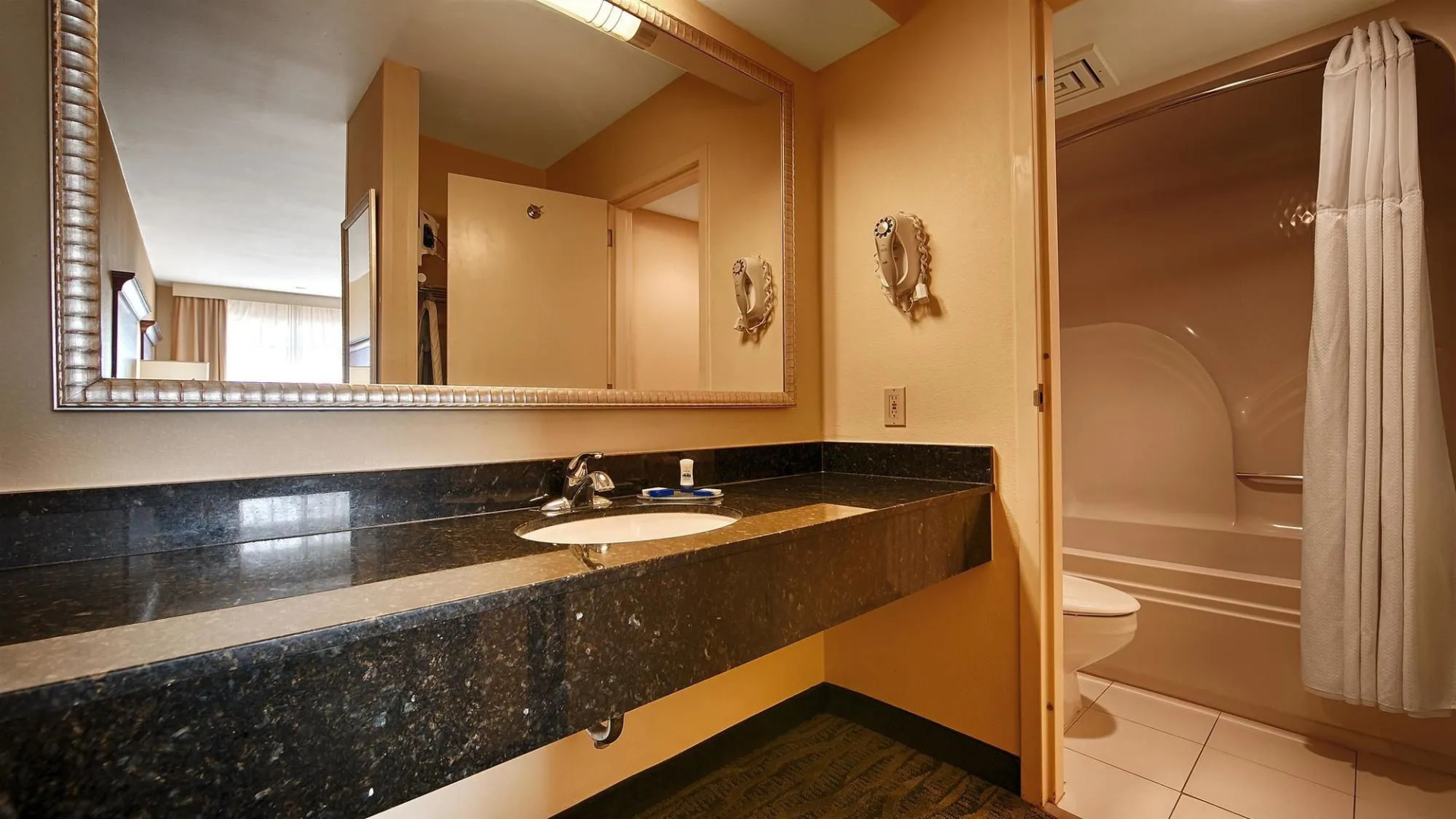 Best Western McAllen Medical Center