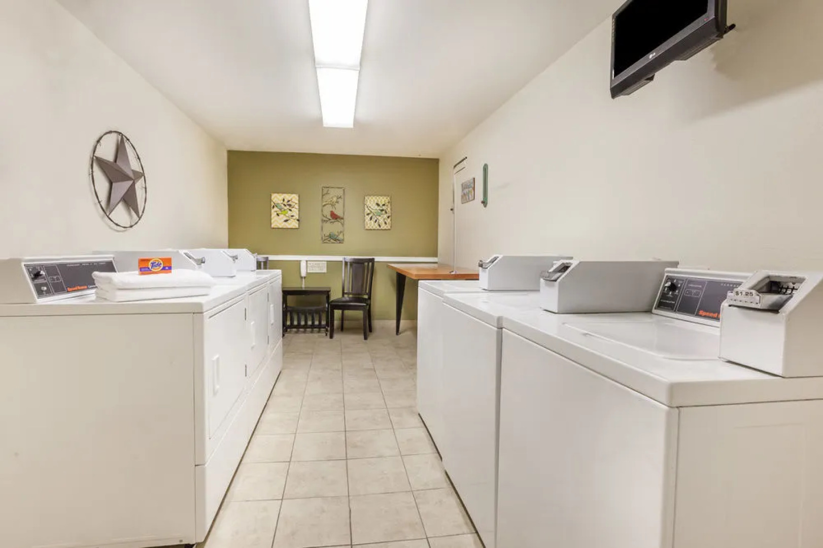 Hawthorn Suites by Wyndham Tyler