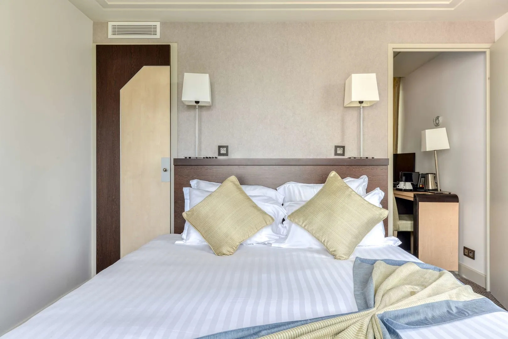 Zenitude Hotel la Valadière, an Ascend Collection Hotel