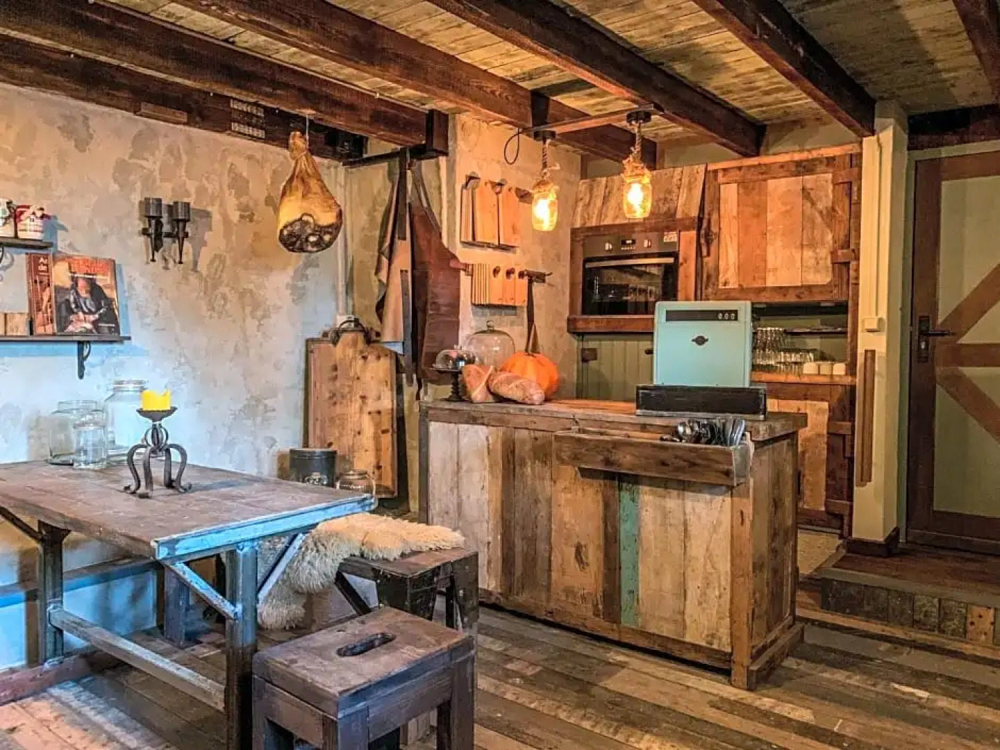 B&B Wood, Food & More