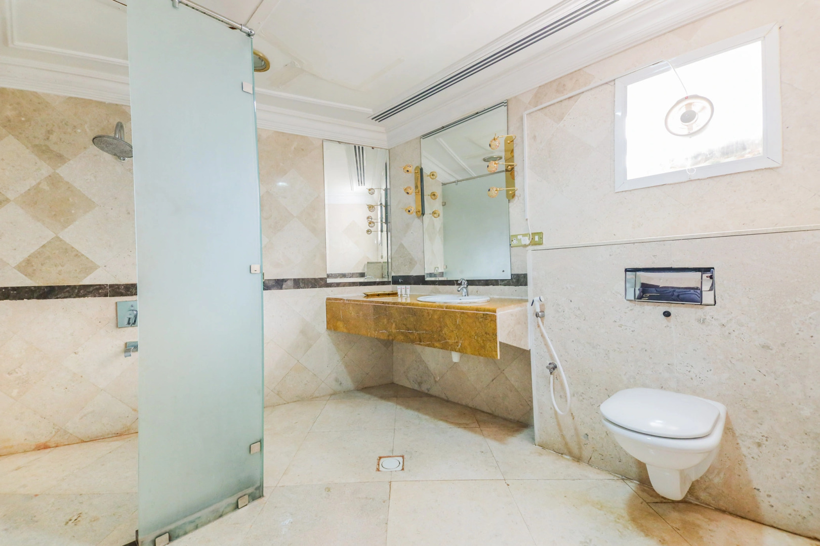 OYO 127 Bait Al Marmar Hotel