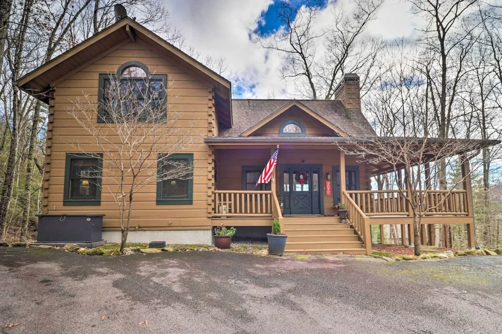 Private Sapphire Valley Resort Cabin w/ Mtn Views!