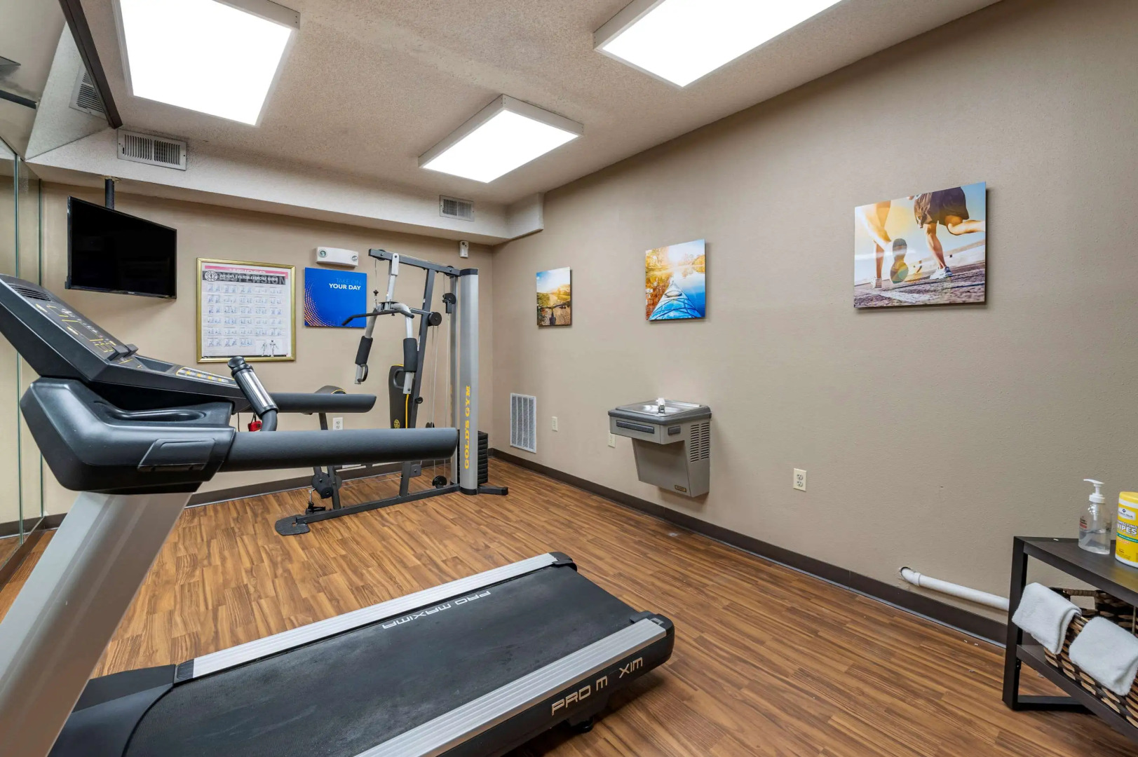 Comfort Inn & Suites Cincinnati Uptown Clifton