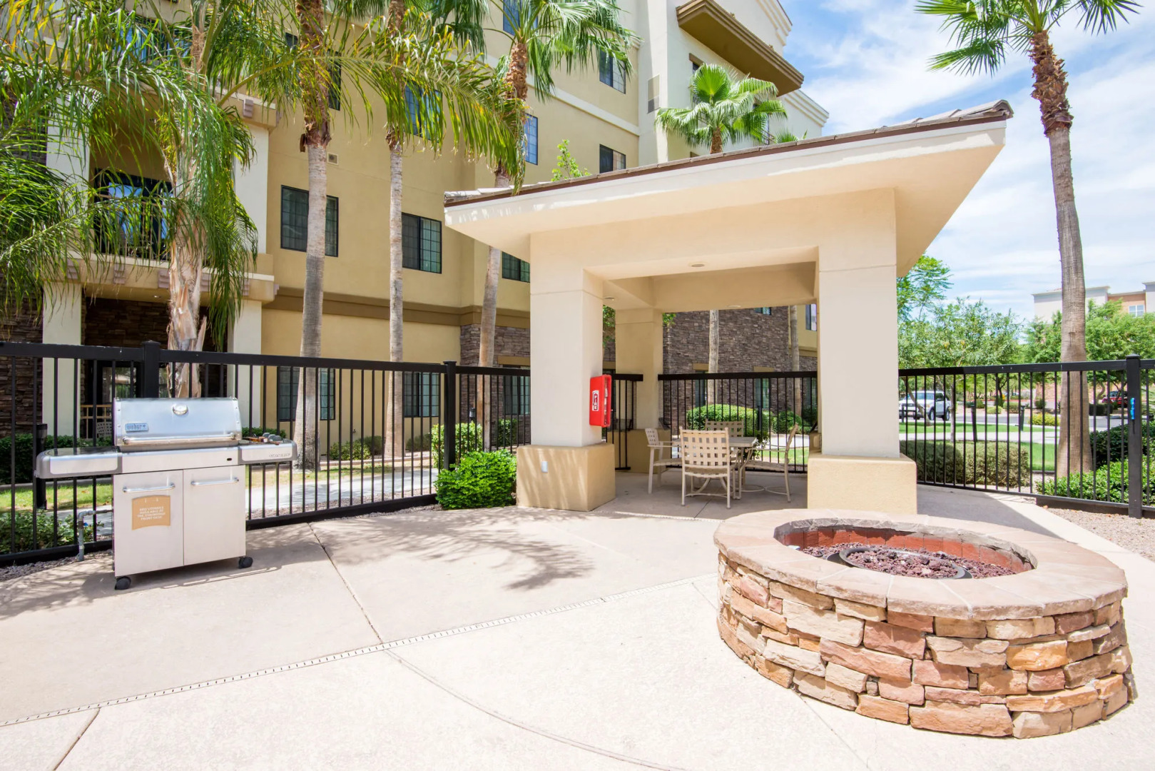 Holiday Inn Express & Suites Phoenix - Glendale Sports Dist by IHG