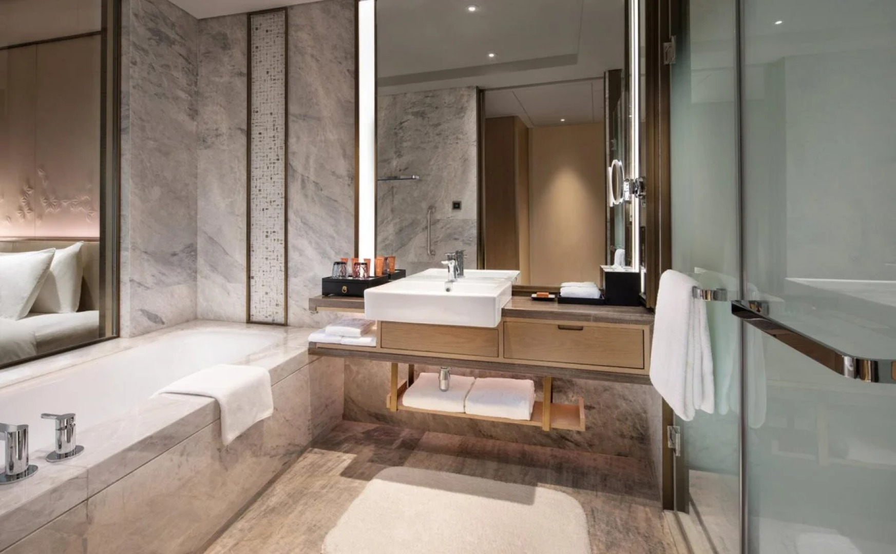 Crowne Plaza Xiangxi