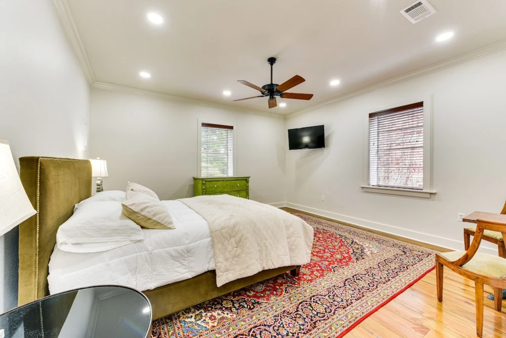 Charming Louisiana Getaway w/ Furnished Balcony!