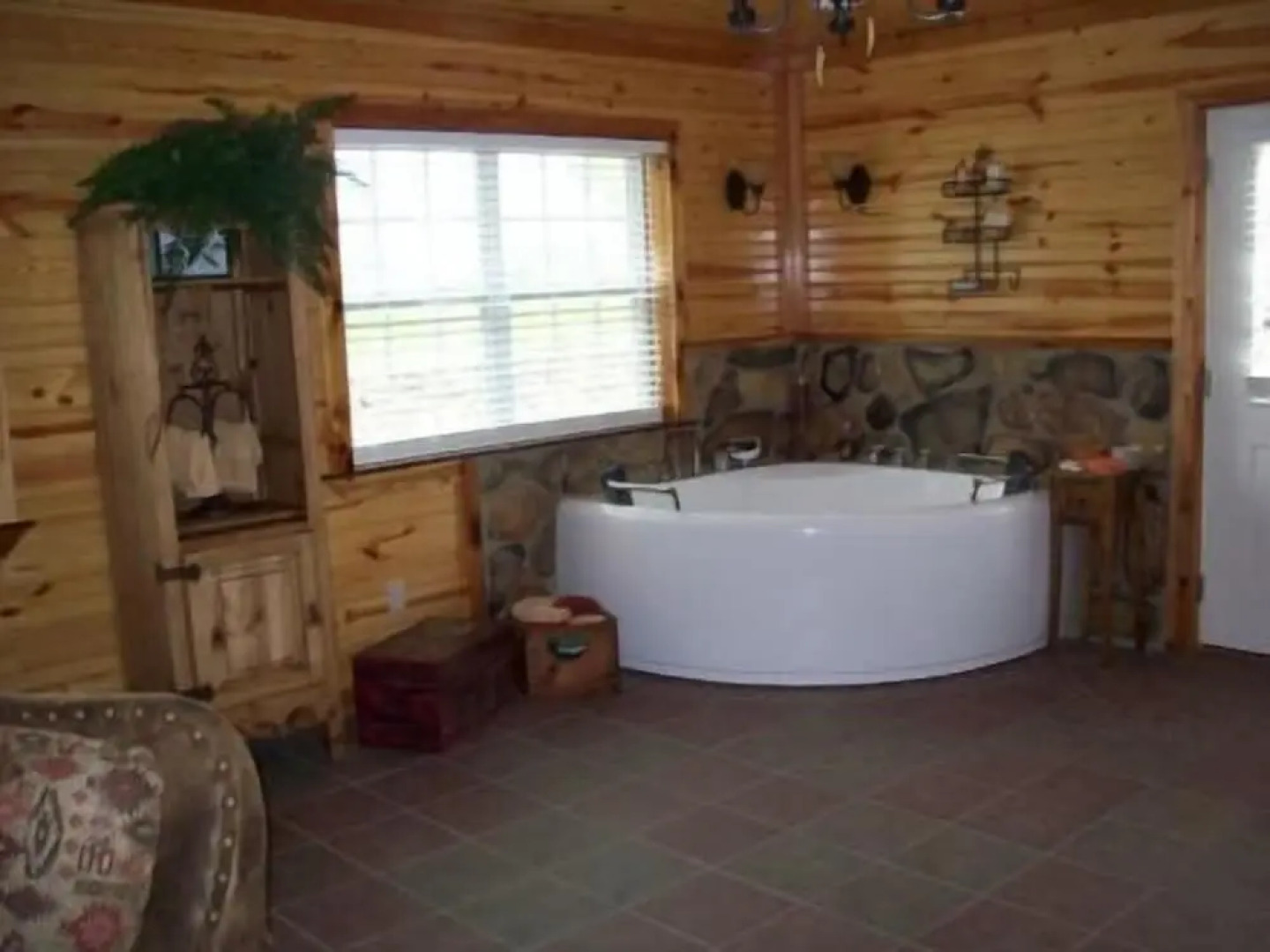 Whip Or Wheel Cabins