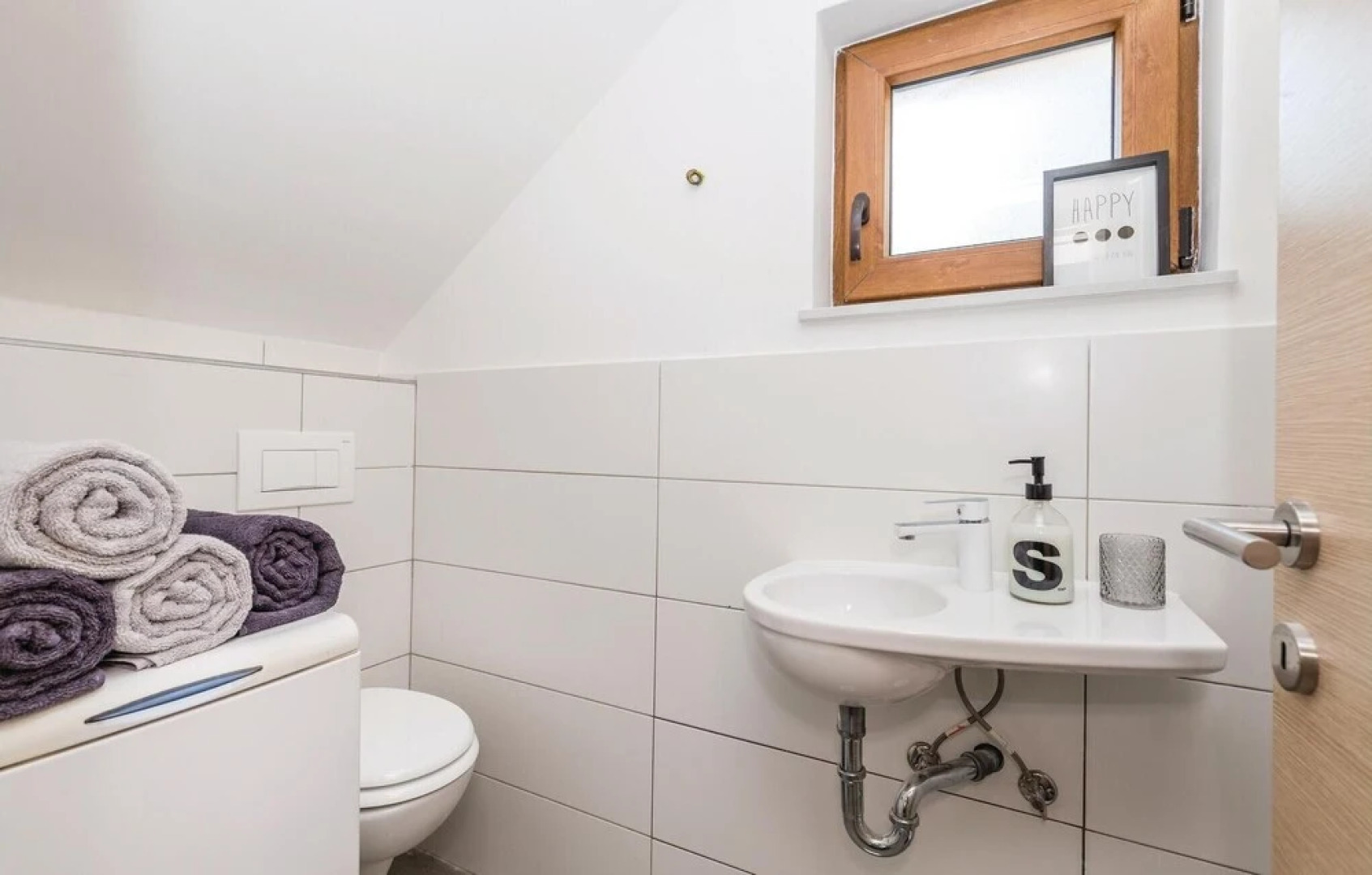 Nice Home in Zastenice With Wifi, 2 Bedrooms and Outdoor Swimming Pool