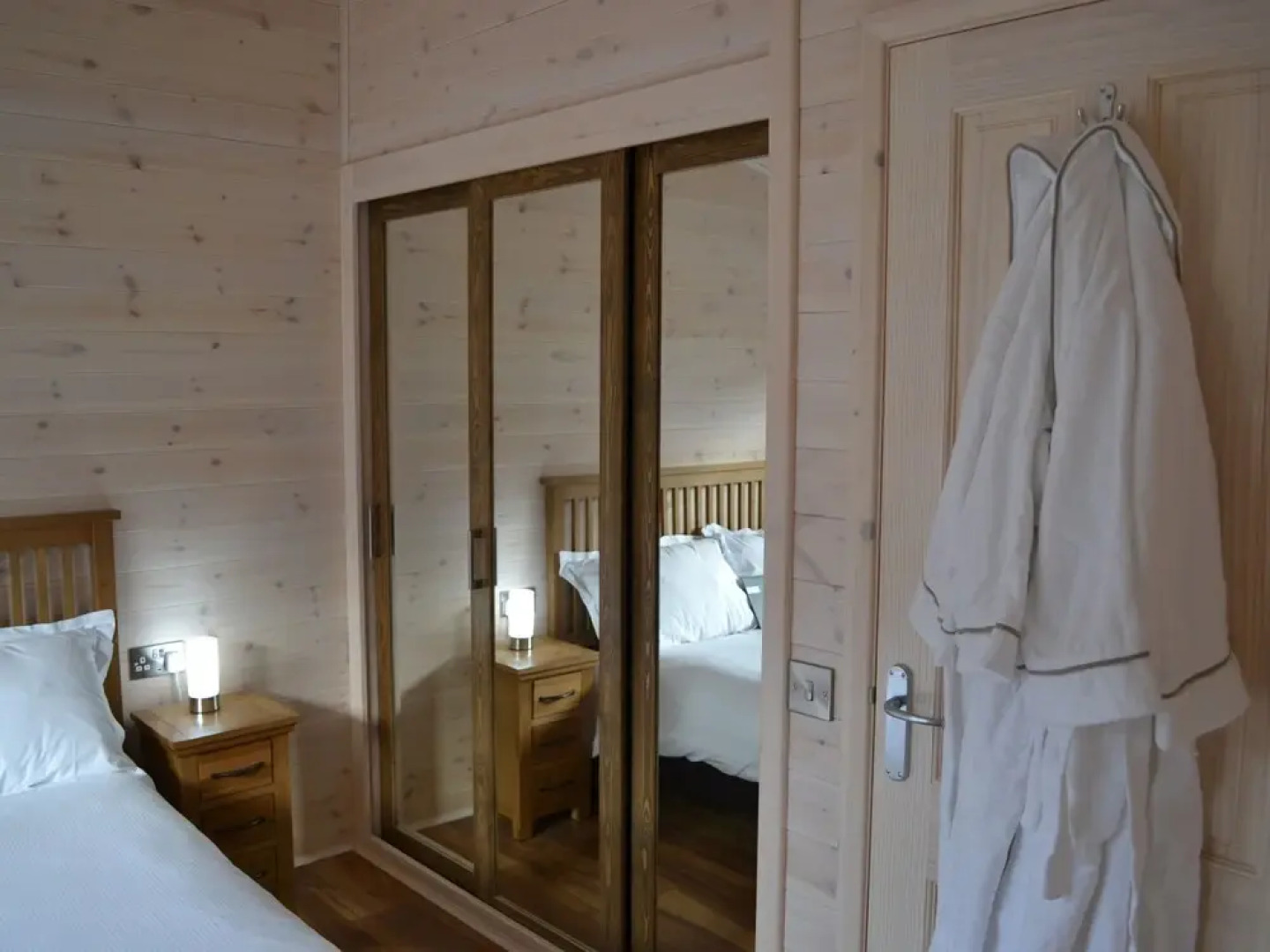 The Chiltern Lodges at Upper Farm Henton