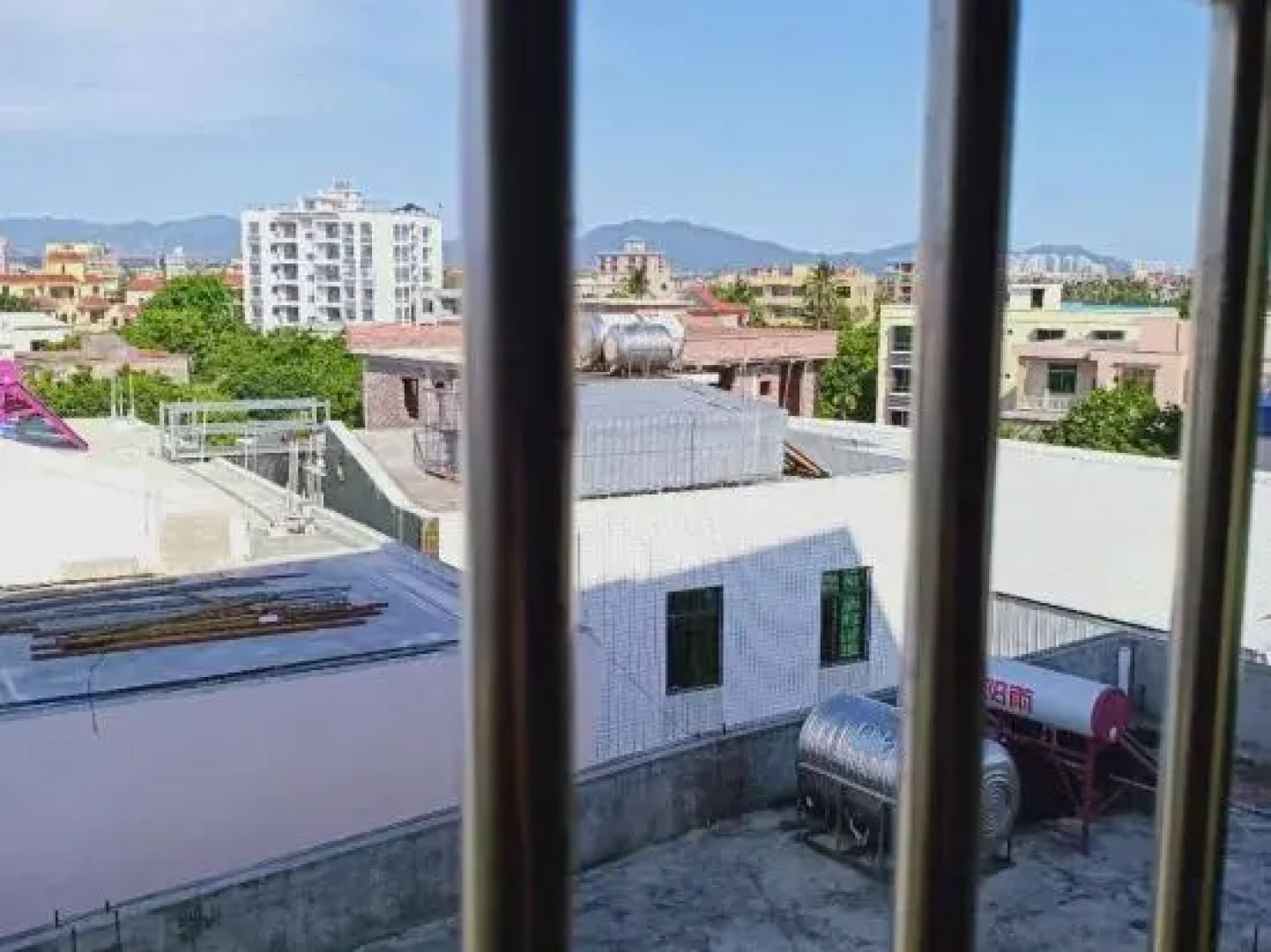 Ledong Dongchen Homestay