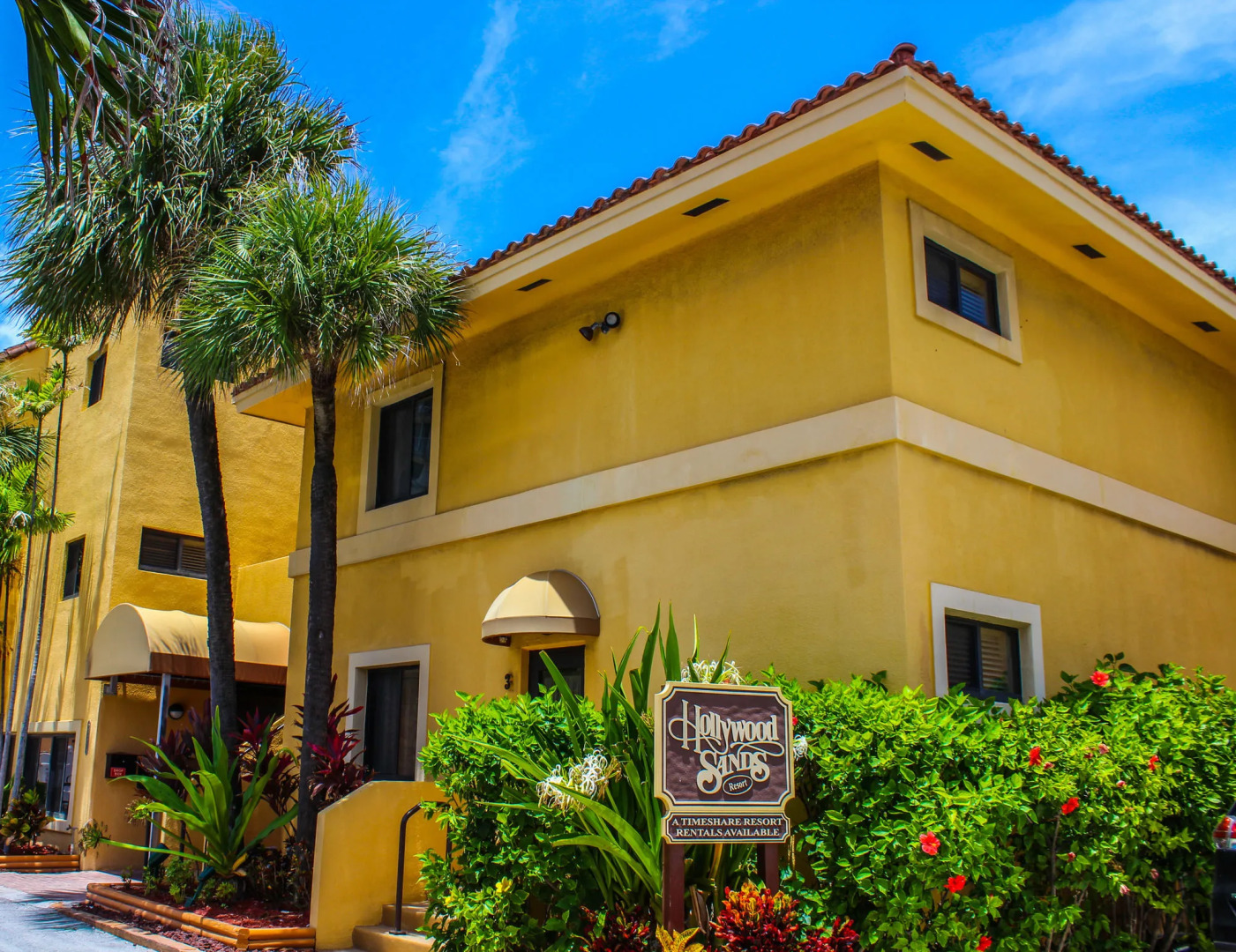 Hollywood Sands Resort