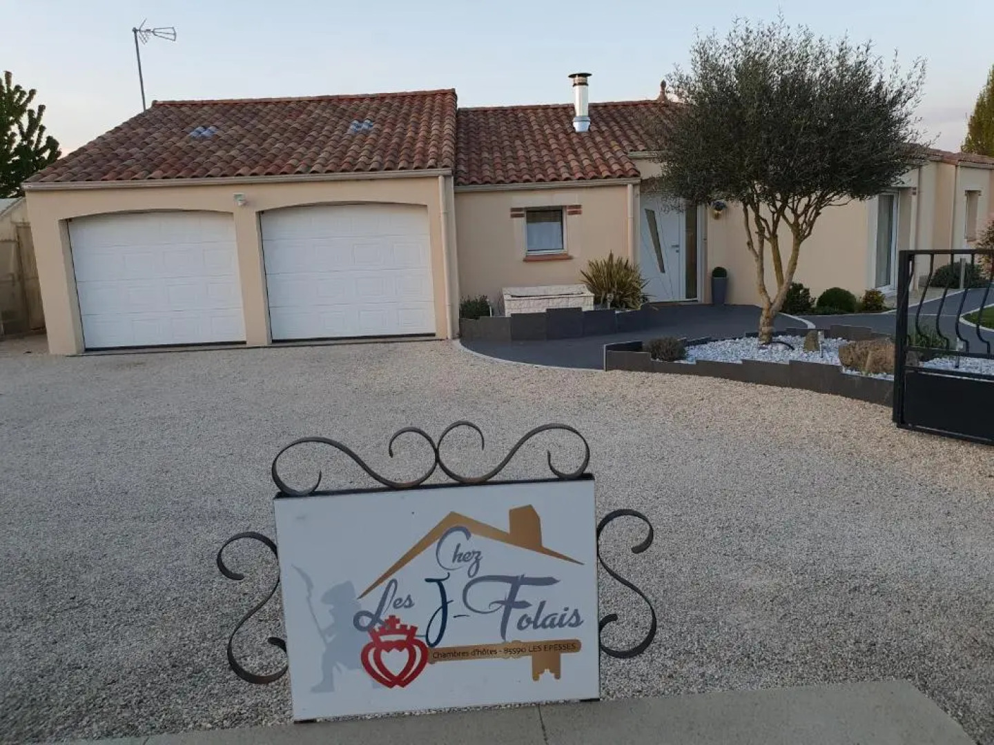 Chez les J-FOLAIS - 3 kms Puy duFou - Les Epesses