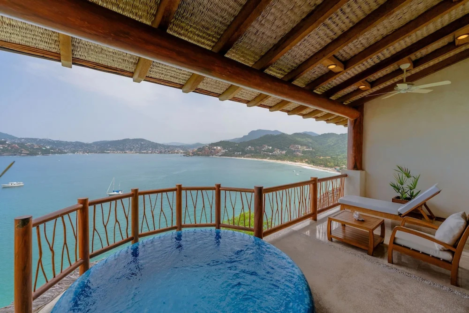 Pacifica Grand Resort & Spa Zihuatanejo