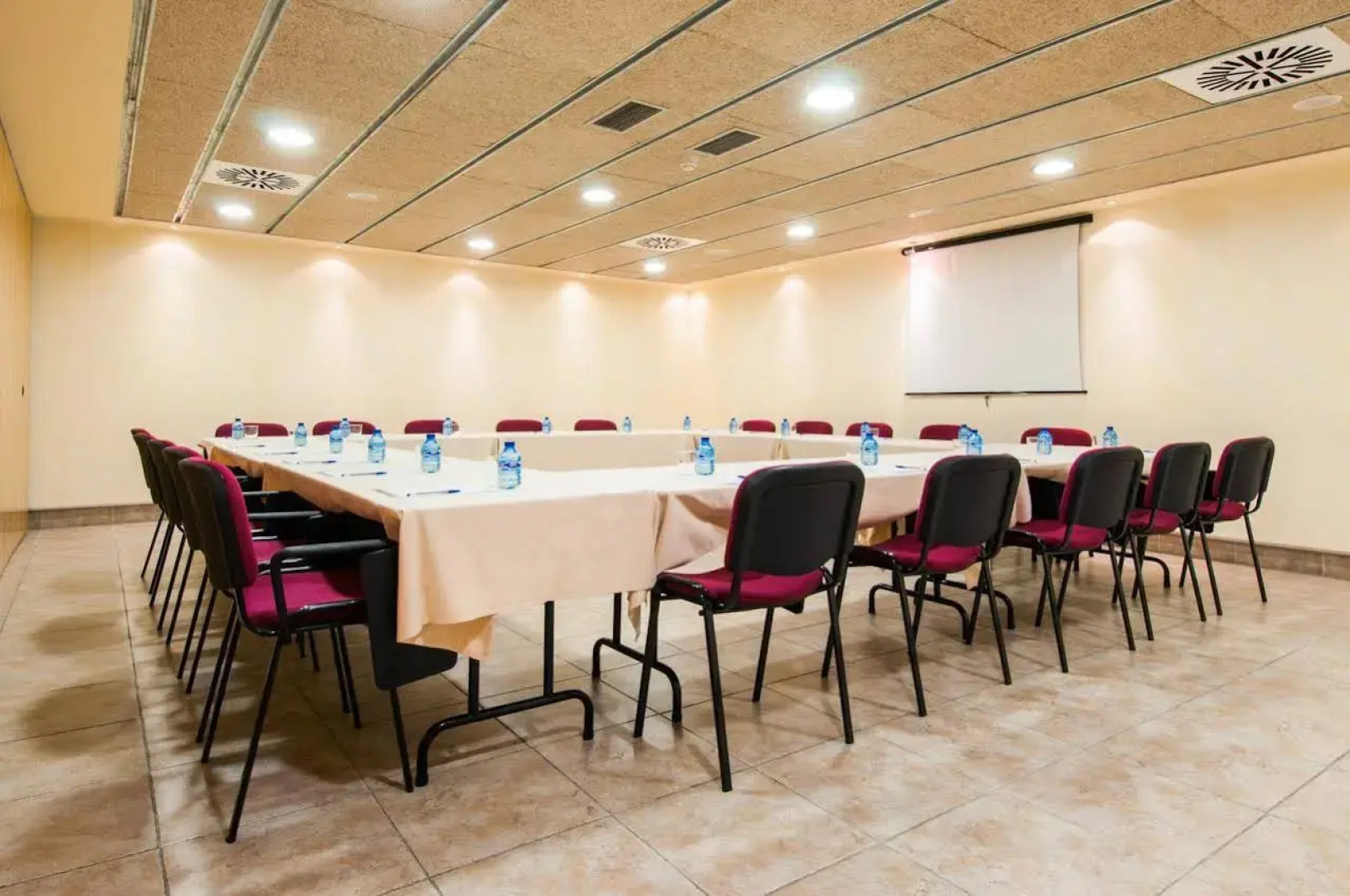 ibis Styles Pamplona Noain