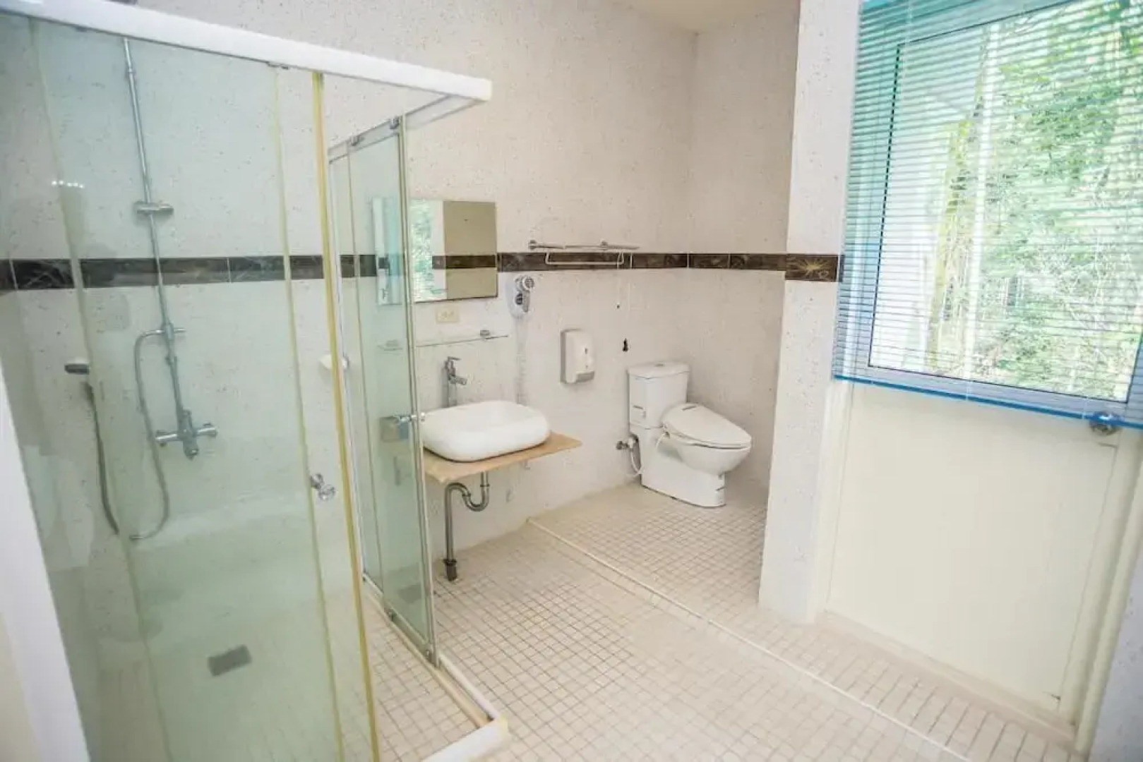 The Rippling Vale Masion of Hot Spring