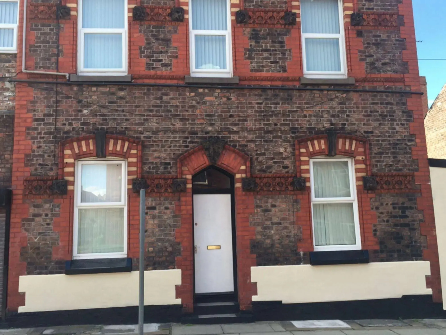 The L4 Studios & Rooms