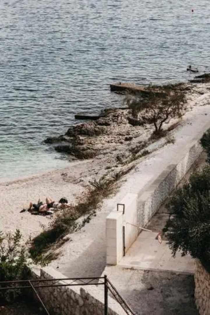 Apartments and Rooms Maganic