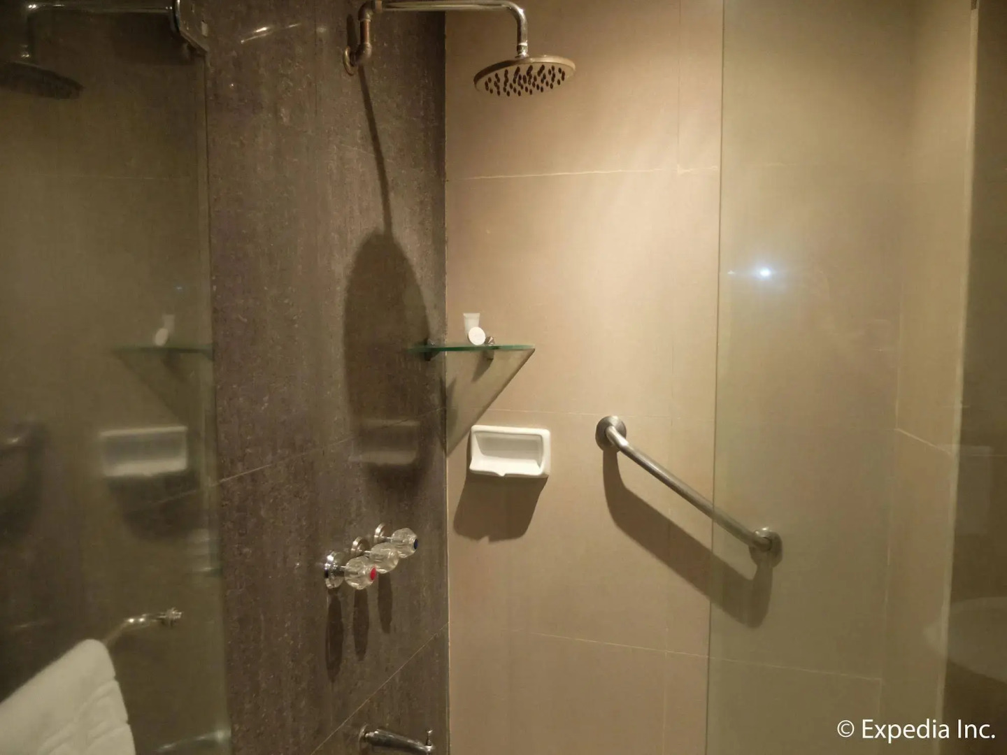 Fields Walking Street Hotel