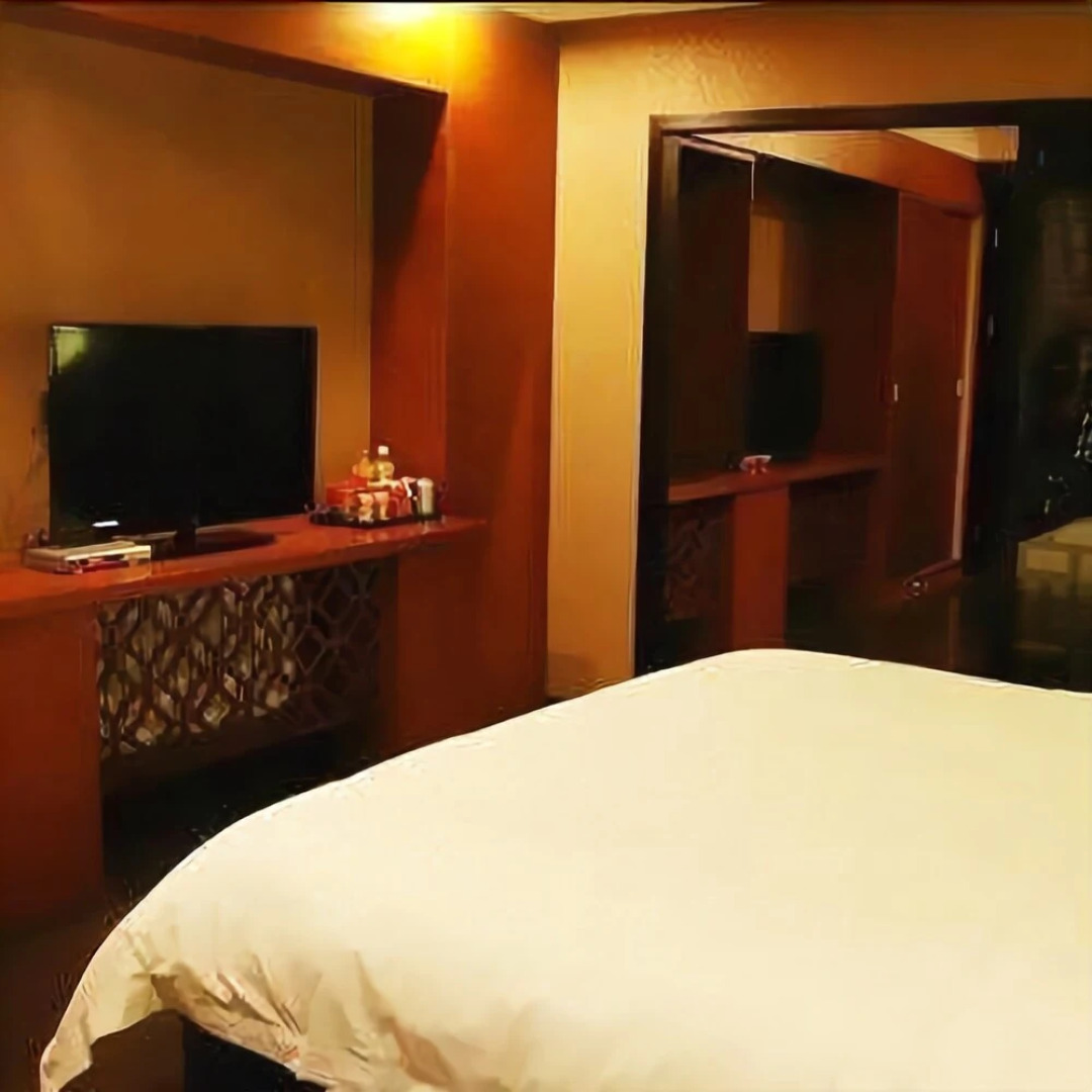 Zhongyue Shuijing Hotel