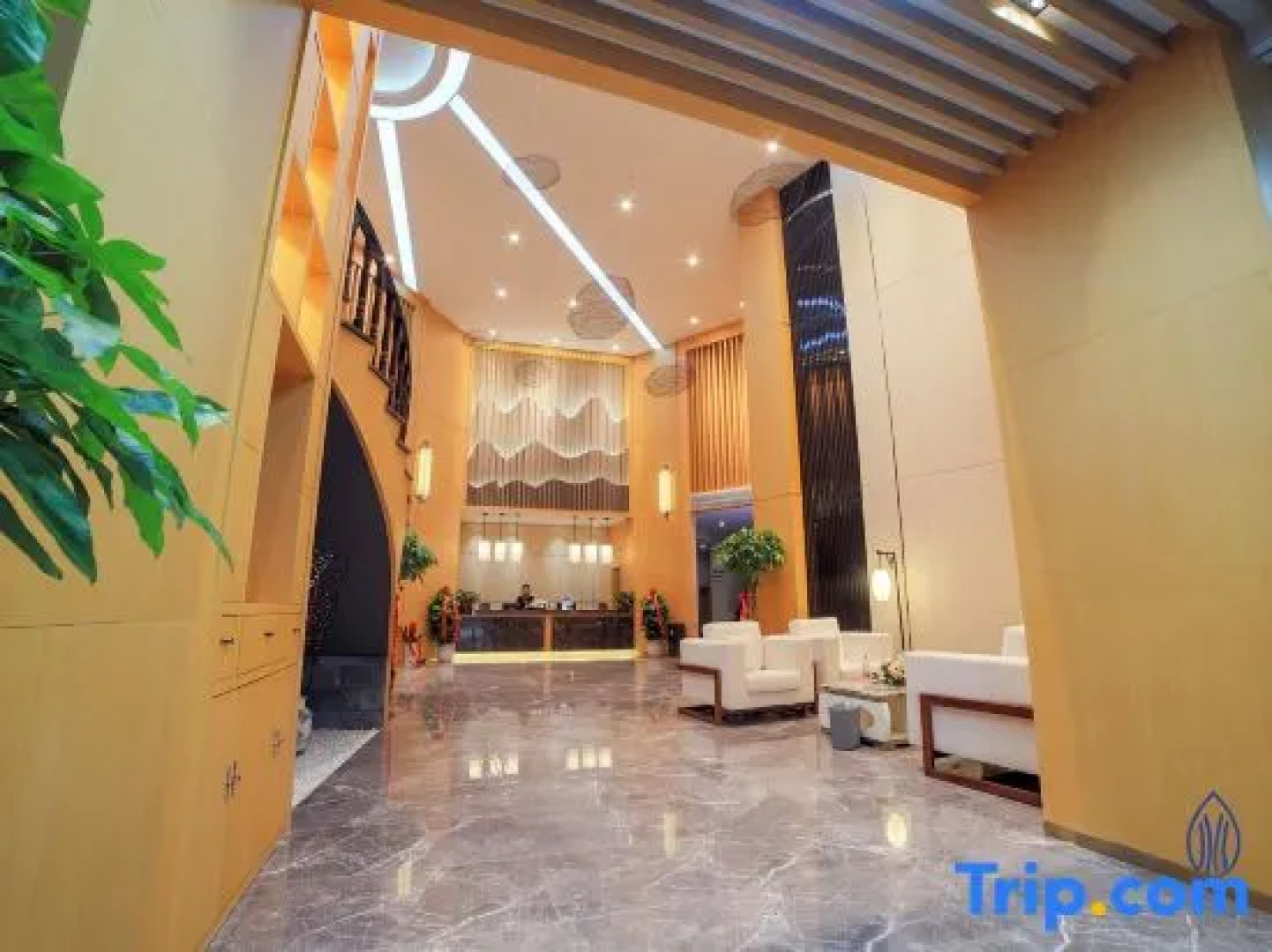 Xidiya Business Hotel (Yichun Drum Tower Pedestrian Street Runda International)