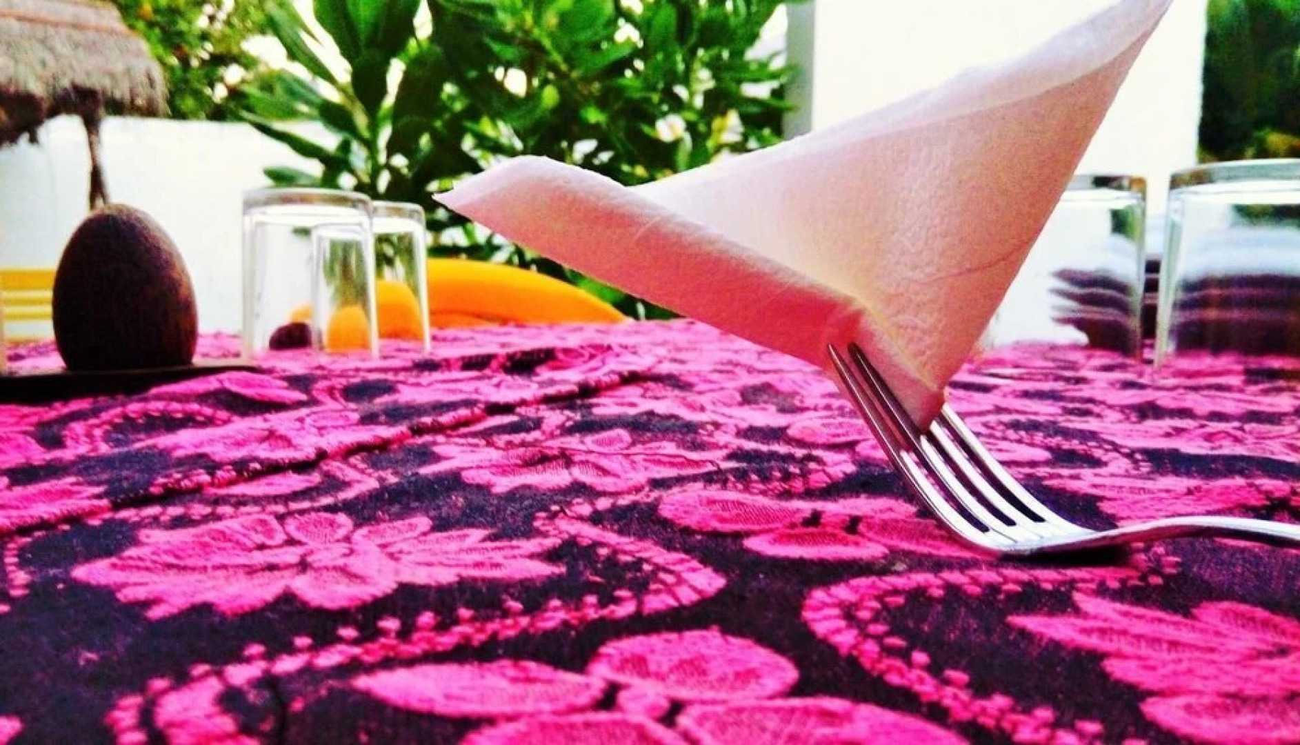 Serene Blue Bowls Surf Inn