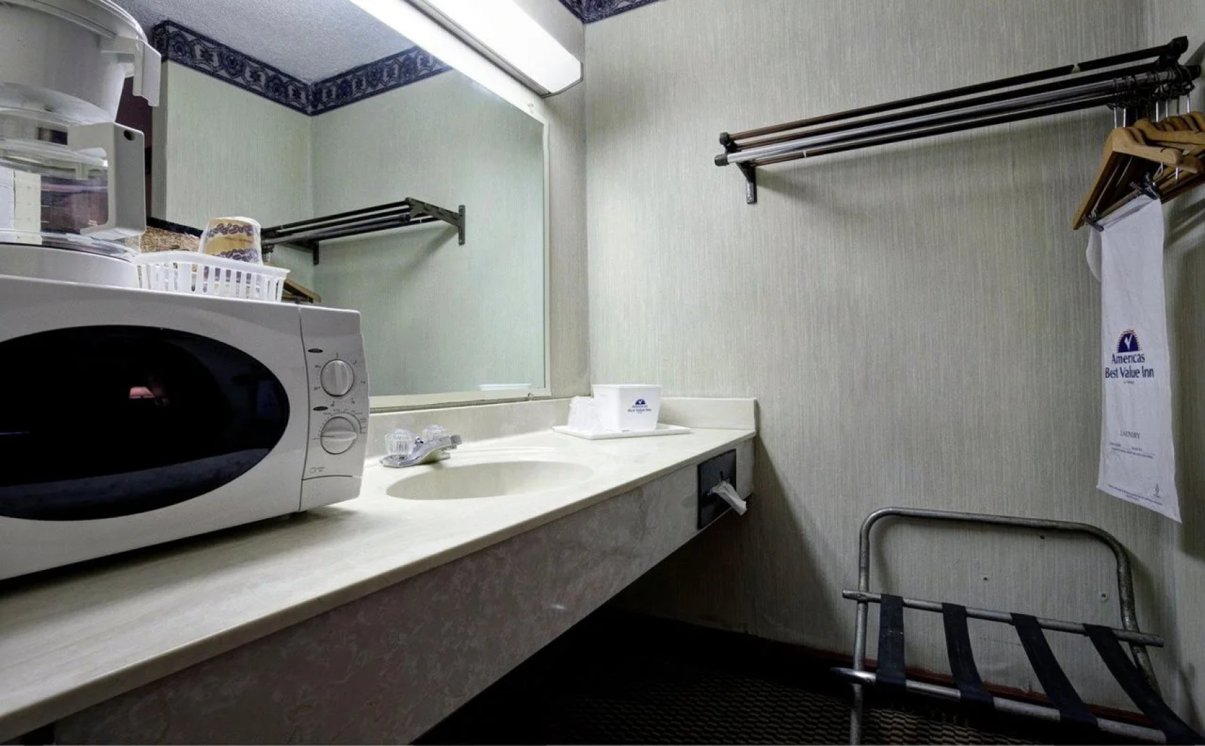 Red Roof Inn West Point