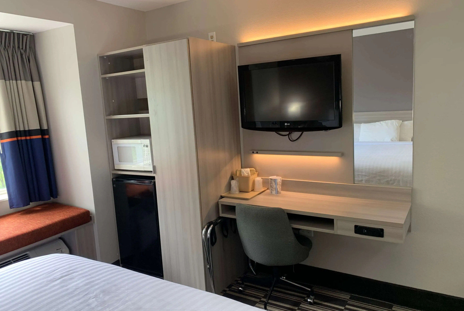 Microtel Inn by Wyndham Charlotte Airport