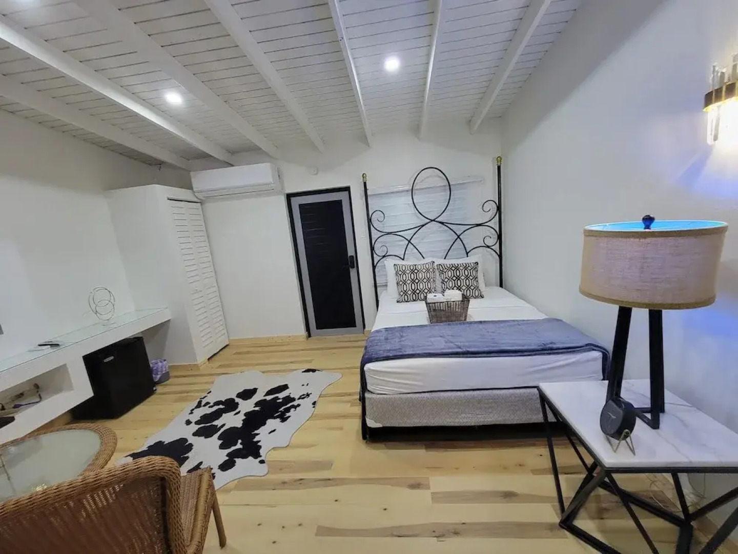 Luichy's Seaside Hotel