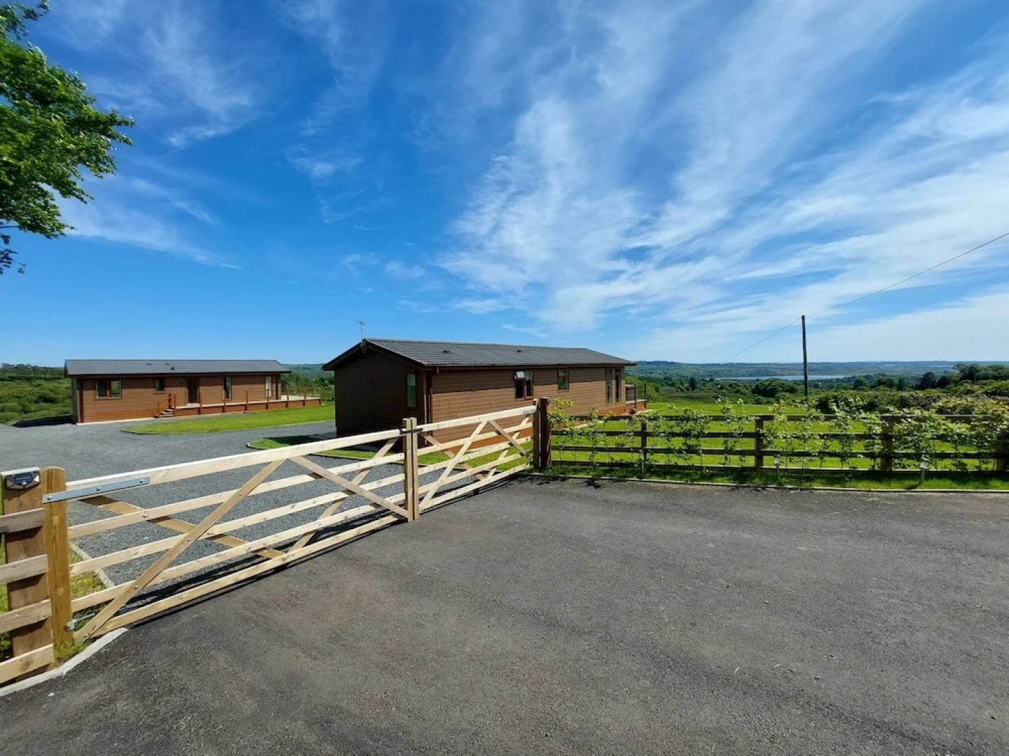 2 Bedroom Sleeps 4 Lodge-smart Tv-hot Tub-dogs Ok