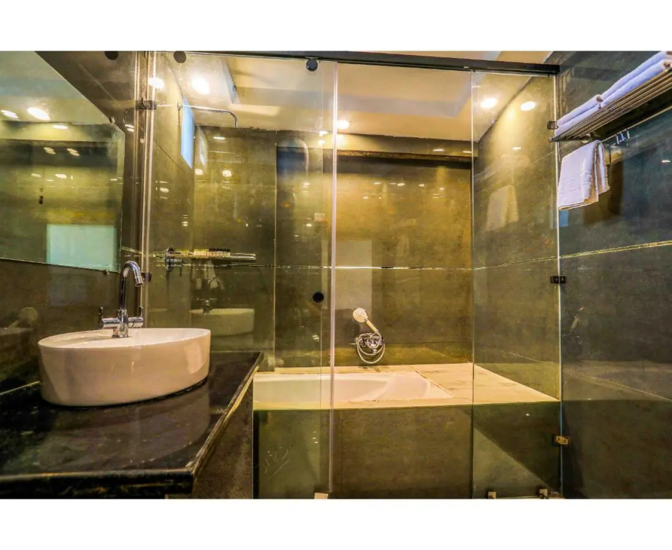 The First View Resort Lansdowne