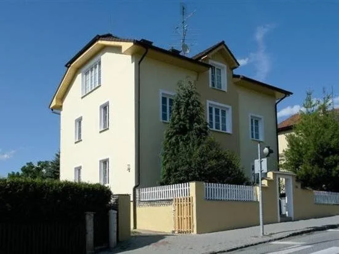 Restaurant Pension L Club