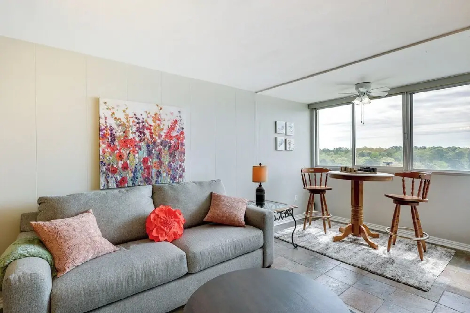 Rorys Roost Hot Springs Condo on Lake Hamilton!