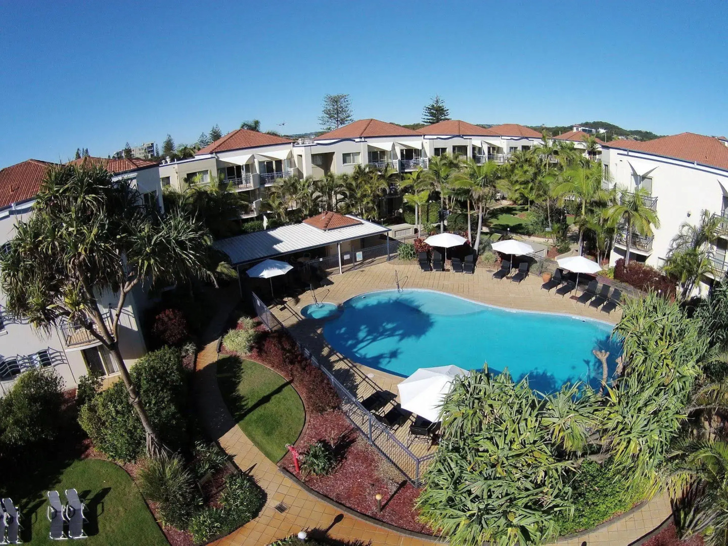 Golden Riviera Beach Resort