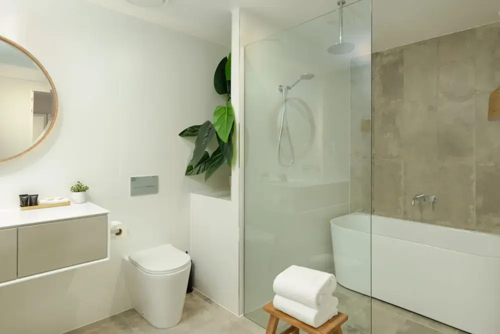 Astina Suites Forster