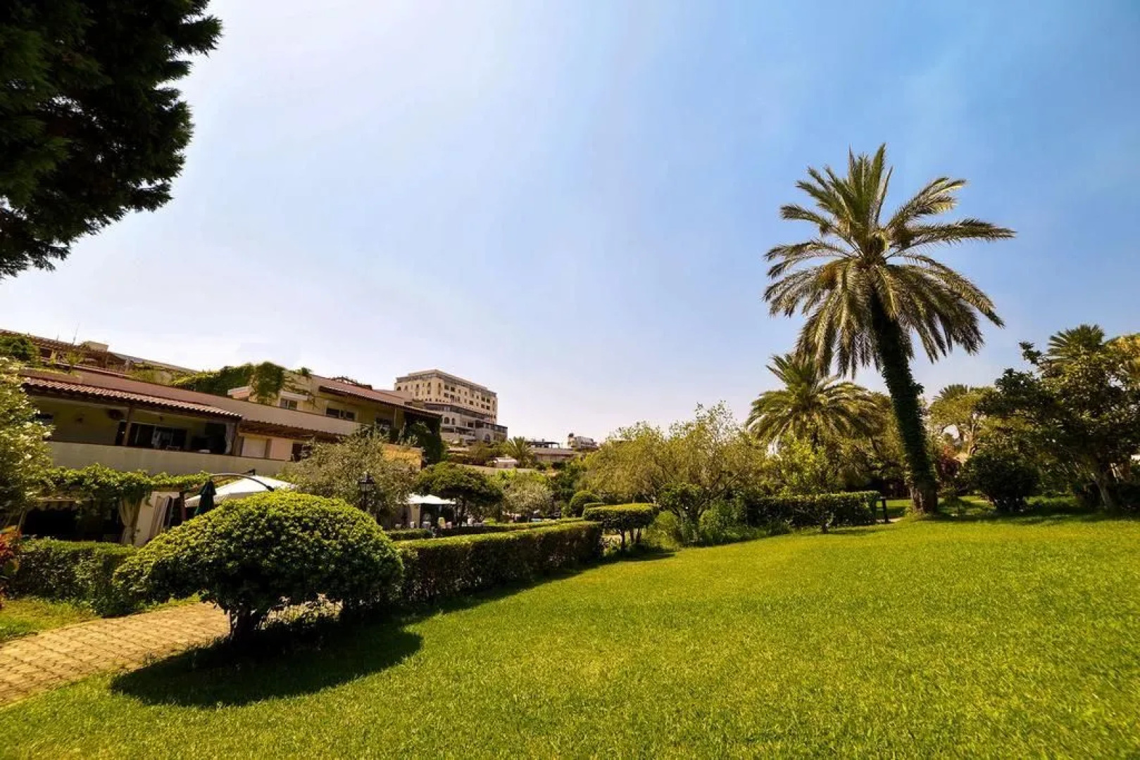 Portemilio Hotel And Resort