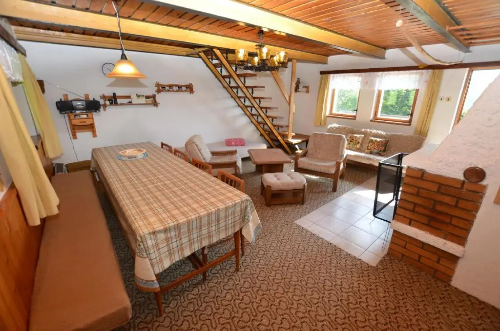 Mountain Chalet Hoja 1