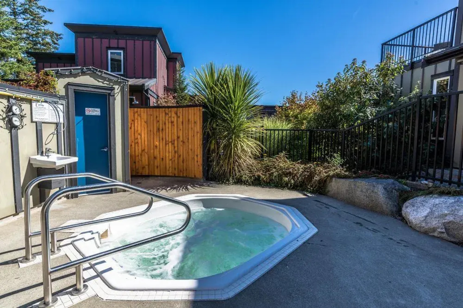 Sooke Harbour Resort and Marina