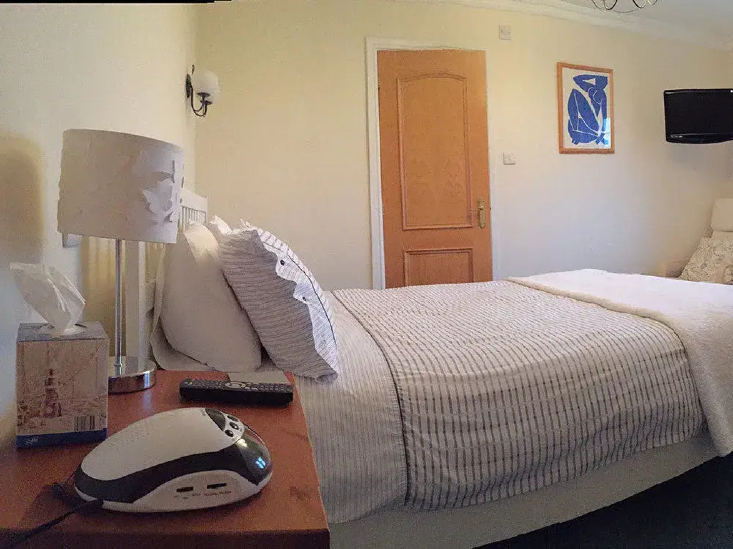 A Room In The Country