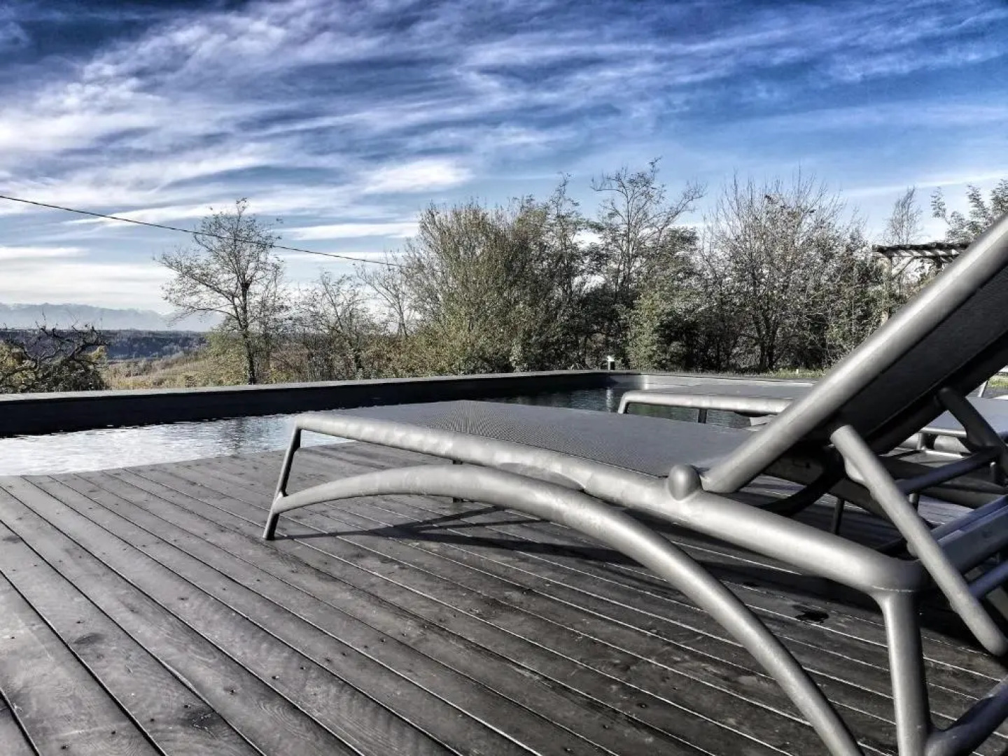 ROSTAGNI 1834 apt in villa with pool in the Barolo region