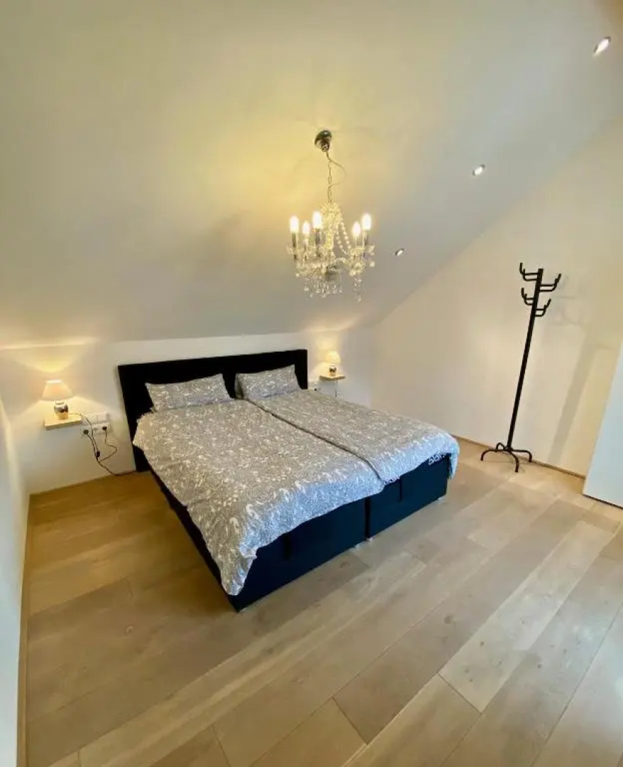 Luxuriöses Studio im Zentrum, Balkon, Kamin, Klima